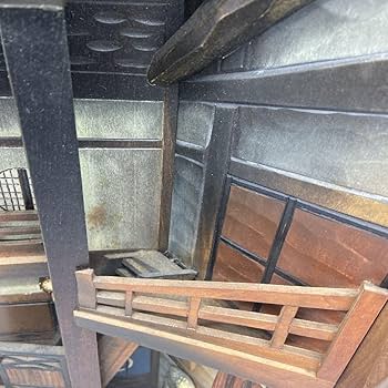 Amazon.co.jp: 田中徳斎作木彫刻古民家立体額縁古民家ジオラマ囲炉裏